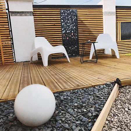 Love Room Haut De Gamme - L'Extase Avec Jacuzzi Violaines Bagian luar foto